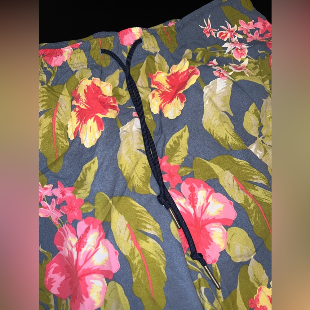 Rainforest Men’s Hibiscus Swim Trunks Size Large EUC - Picture 2 of 6